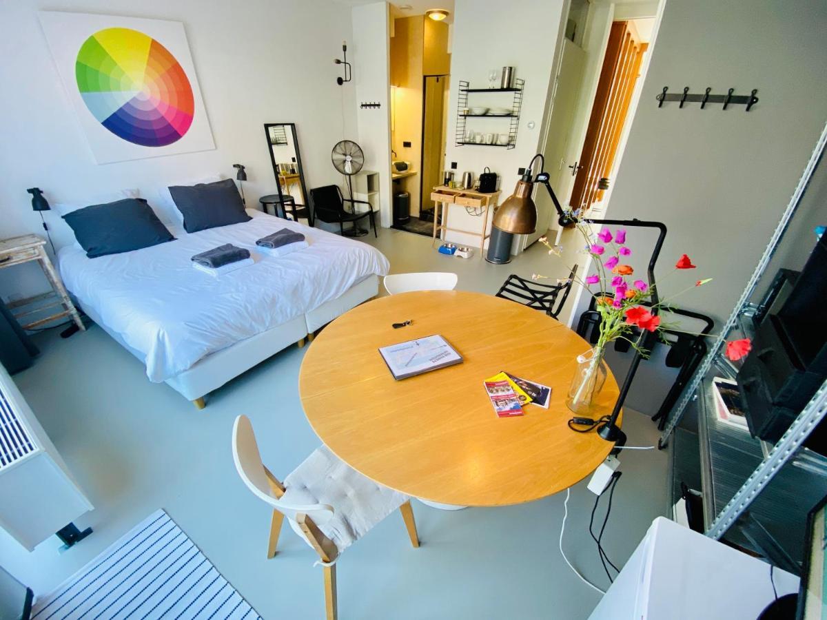 Private Studio With Free Car Parking Amsterdam Dış mekan fotoğraf