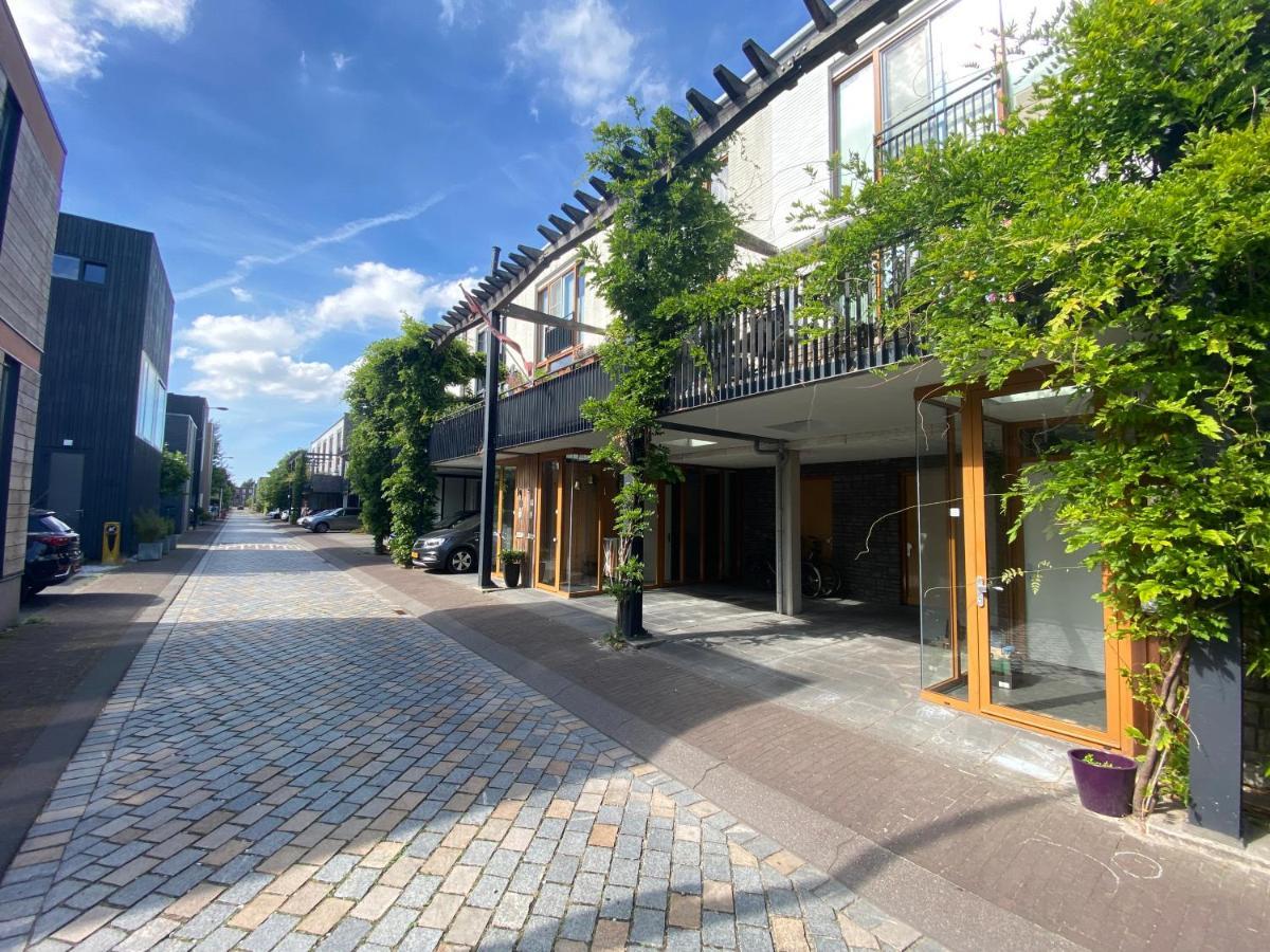 Private Studio With Free Car Parking Amsterdam Dış mekan fotoğraf